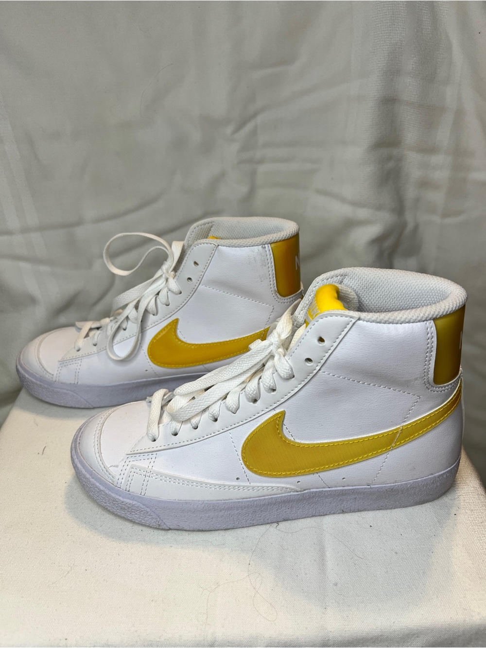 Excellent Condition Nike Blazer Mid Next Nature. Big kid sz 5.5/Women’s sz 7.